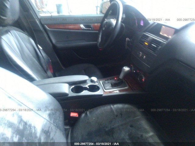 Photo 4 VIN: WDDGF5EB8BF657283 - MERCEDES-BENZ C-CLASS 