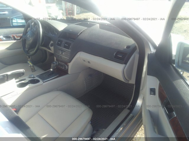 Photo 4 VIN: WDDGF5EB8BR173208 - MERCEDES-BENZ C-CLASS 