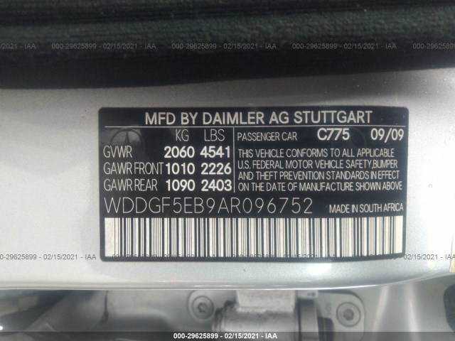 Photo 8 VIN: WDDGF5EB9AR096752 - MERCEDES-BENZ C-CLASS 