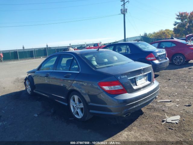 Photo 2 VIN: WDDGF5EB9BF642629 - MERCEDES-BENZ C-CLASS 