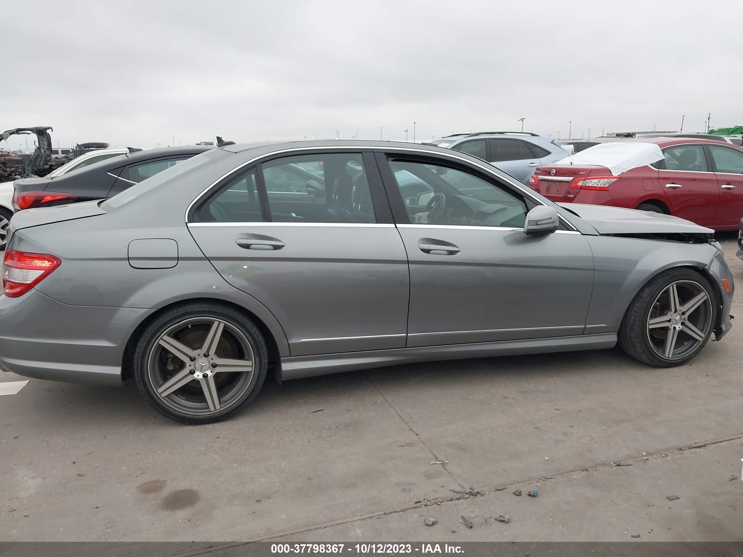 Photo 12 VIN: WDDGF5EB9BR140458 - MERCEDES-BENZ C-KLASSE 