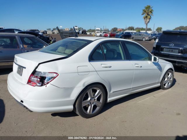 Photo 3 VIN: WDDGF5EBXAF389576 - MERCEDES-BENZ C 300 