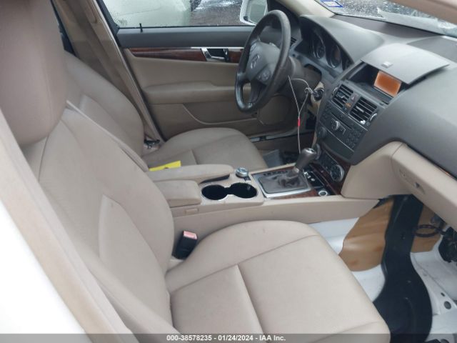 Photo 4 VIN: WDDGF5EBXAR102851 - MERCEDES-BENZ C 300 