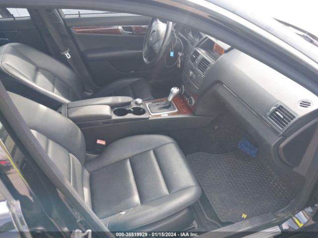 Photo 4 VIN: WDDGF5EBXBA509309 - MERCEDES-BENZ C 300 