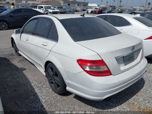 Photo 2 VIN: WDDGF5EBXBR147113 - MERCEDES-BENZ C-CLASS 