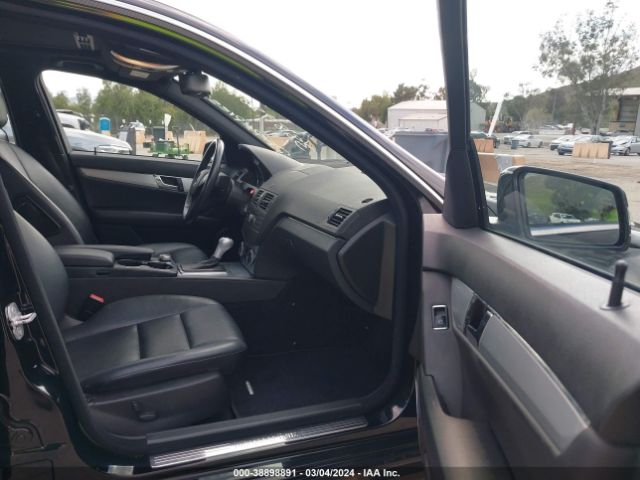 Photo 4 VIN: WDDGF5EBXBR186056 - MERCEDES-BENZ C 300 