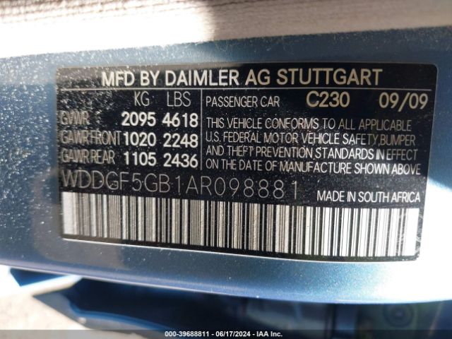 Photo 8 VIN: WDDGF5GB1AR098881 - MERCEDES-BENZ C-CLASS 