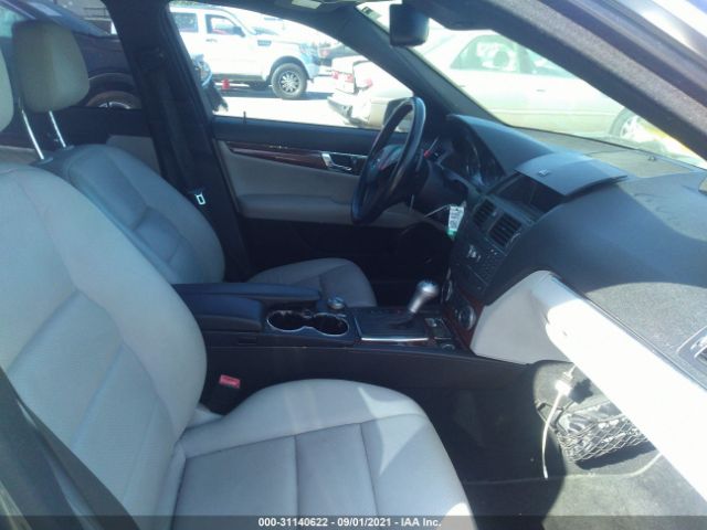 Photo 4 VIN: WDDGF5GBXAR088432 - MERCEDES-BENZ C-CLASS 