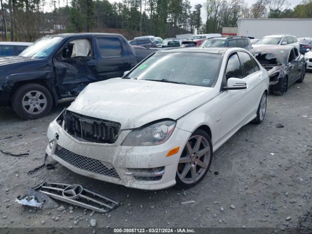 Photo 1 VIN: WDDGF5HB1CR223640 - MERCEDES-BENZ C 350 