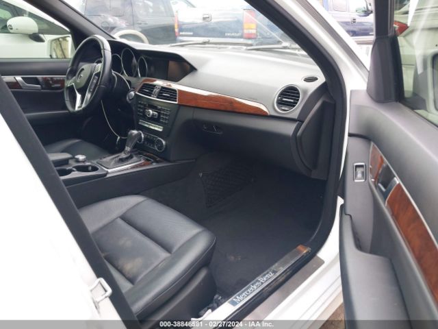 Photo 4 VIN: WDDGF5HB5EA904532 - MERCEDES-BENZ C 350 