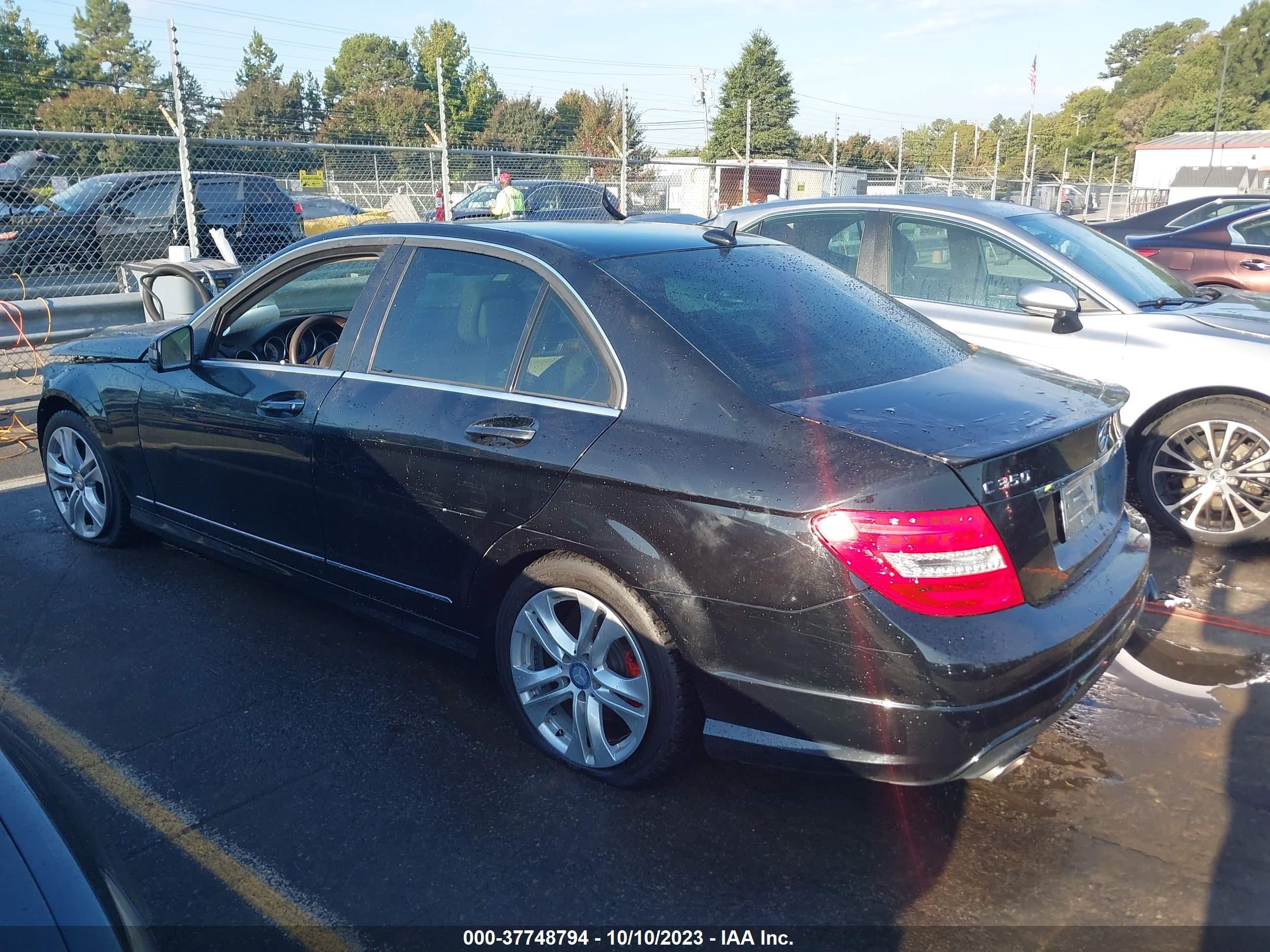 Photo 13 VIN: WDDGF5HB5EA949986 - MERCEDES-BENZ C-KLASSE 