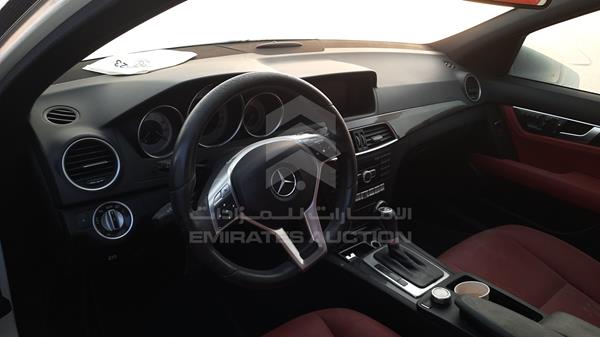 Photo 10 VIN: WDDGF5HB6CA699431 - MERCEDES-BENZ C 350 