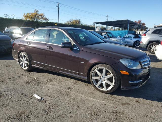 Photo 3 VIN: WDDGF5HB6CR214884 - MERCEDES-BENZ C 350 