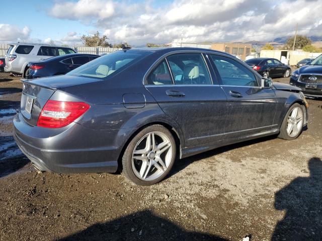 Photo 2 VIN: WDDGF5HB9DA868195 - MERCEDES-BENZ C 350 