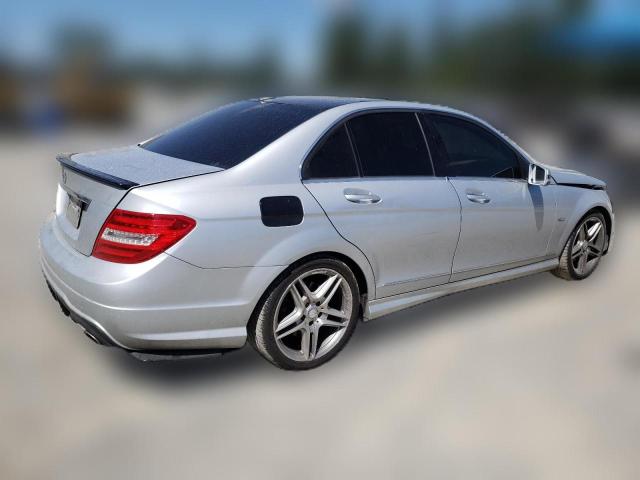 Photo 2 VIN: WDDGF5HBXCR238914 - MERCEDES-BENZ C-CLASS 