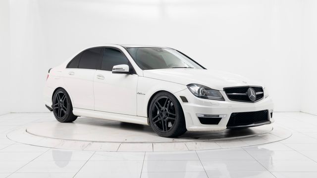 Photo 2 VIN: WDDGF7HB5DA767571 - MERCEDES-BENZ C 63 AMG 