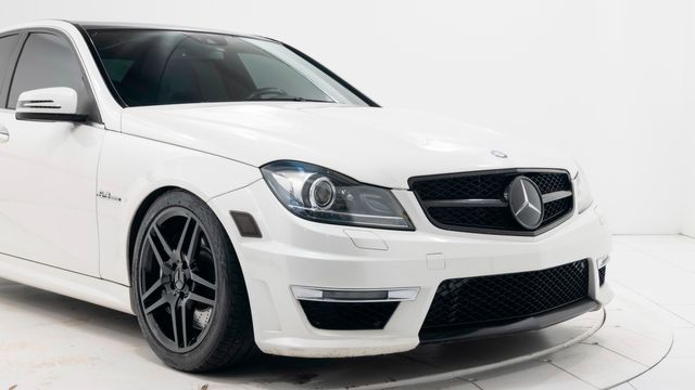 Photo 4 VIN: WDDGF7HB5DA767571 - MERCEDES-BENZ C 63 AMG 