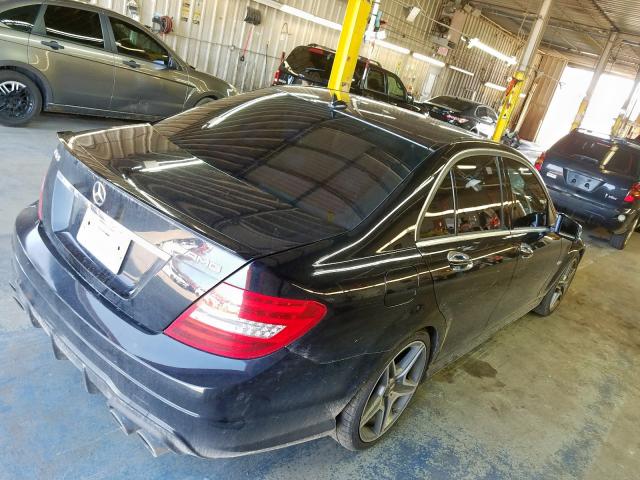 Photo 3 VIN: WDDGF7HB8DA748402 - MERCEDES-BENZ C 63 AMG 