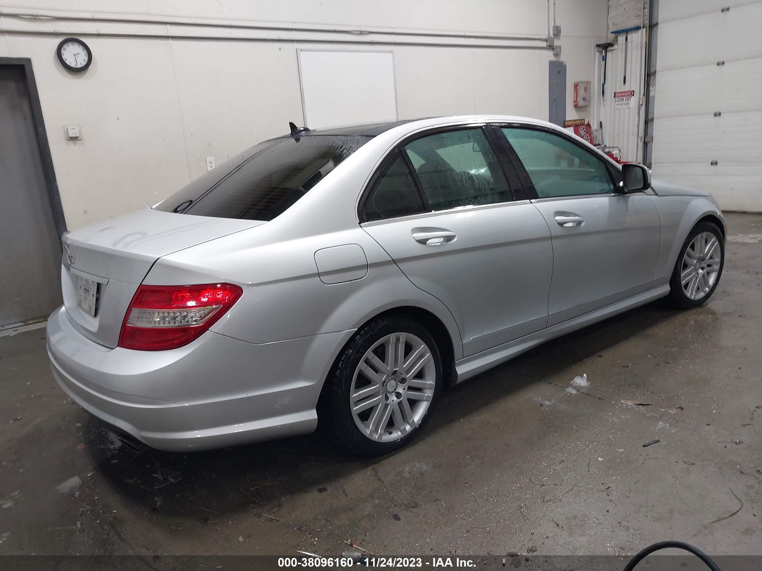 Photo 3 VIN: WDDGF81X99F219241 - MERCEDES-BENZ C-KLASSE 