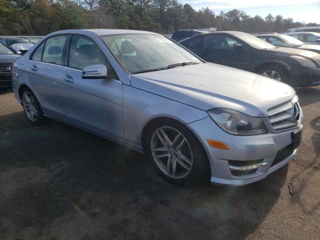 Photo 3 VIN: WDDGF8AB0DA800704 - MERCEDES-BENZ C 300 4MAT 