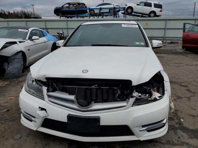 Photo 4 VIN: WDDGF8AB0DG016326 - MERCEDES-BENZ C-CLASS 