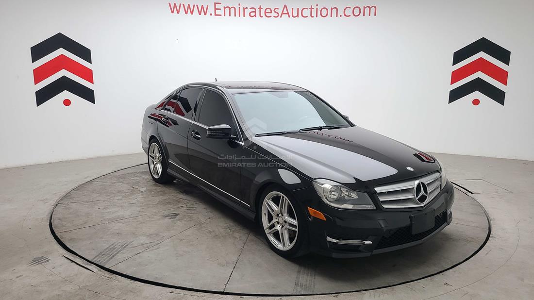 Photo 2 VIN: WDDGF8AB0DR247148 - MERCEDES C 