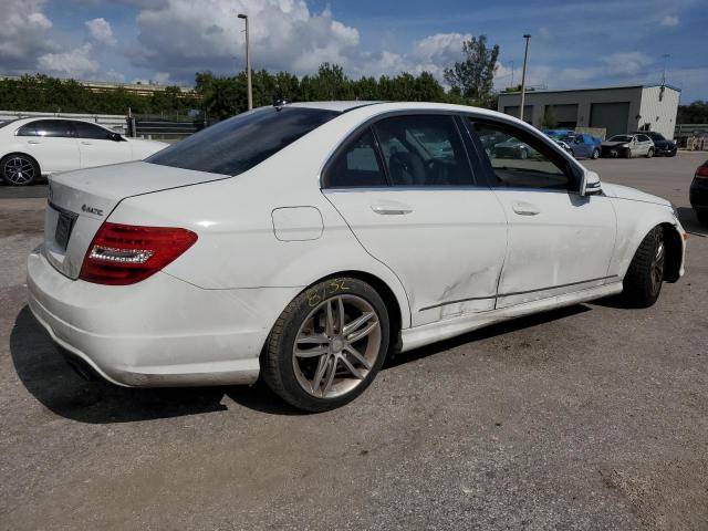 Photo 2 VIN: WDDGF8AB0DR255234 - MERCEDES-BENZ C 300 4MAT 