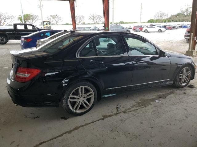 Photo 2 VIN: WDDGF8AB0DR256982 - MERCEDES-BENZ C-CLASS 