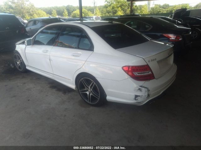 Photo 2 VIN: WDDGF8AB0DR260952 - MERCEDES-BENZ C-CLASS 