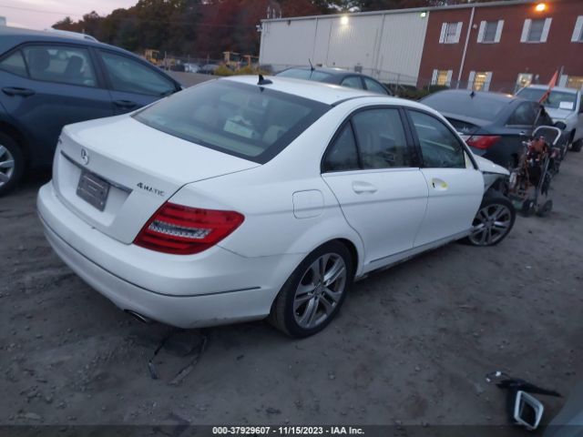 Photo 3 VIN: WDDGF8AB0DR264466 - MERCEDES-BENZ C 300 