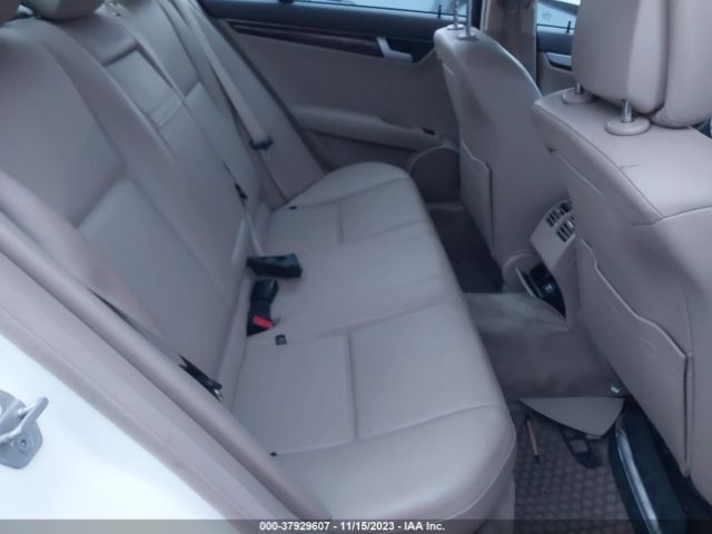 Photo 7 VIN: WDDGF8AB0DR264466 - MERCEDES-BENZ C 300 