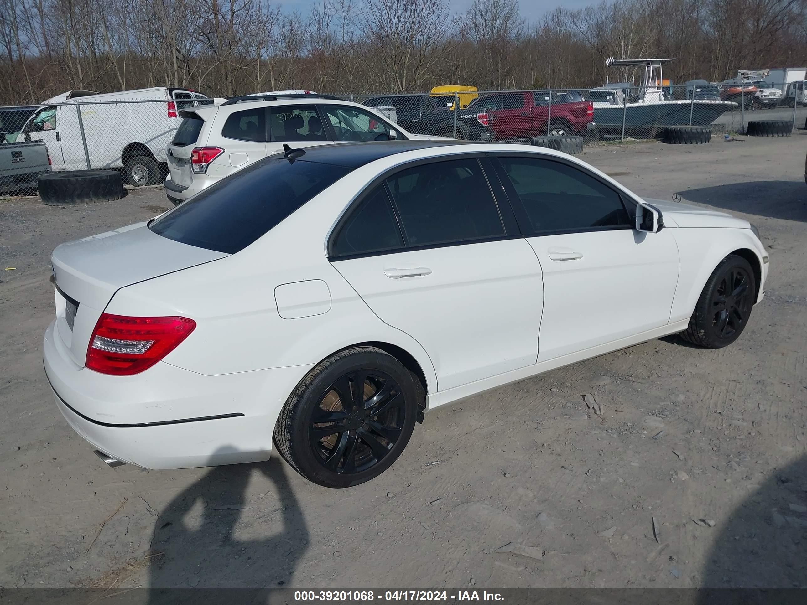 Photo 3 VIN: WDDGF8AB0DR265634 - MERCEDES-BENZ C-KLASSE 