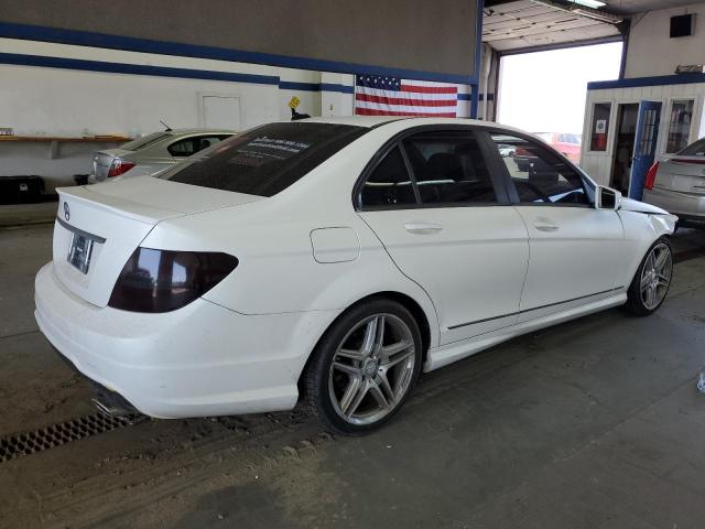 Photo 2 VIN: WDDGF8AB0DR266153 - MERCEDES-BENZ C 300 4MAT 