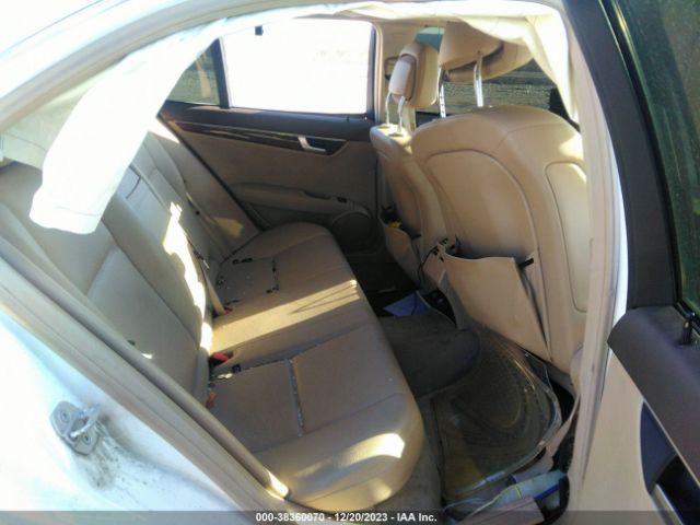 Photo 7 VIN: WDDGF8AB0DR276424 - MERCEDES-BENZ C 300 