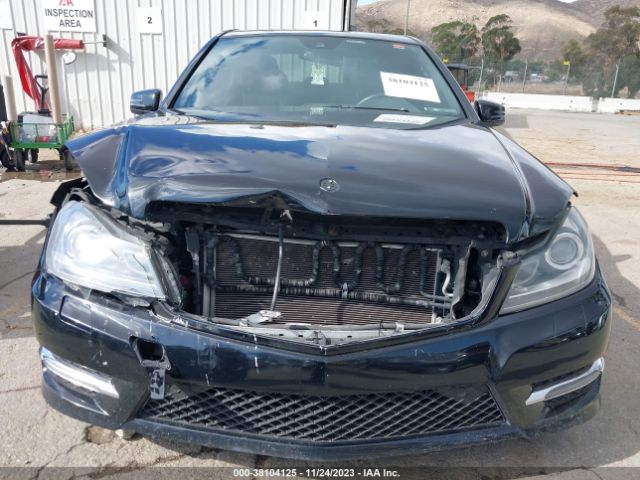 Photo 5 VIN: WDDGF8AB0DR290405 - MERCEDES-BENZ C 300 