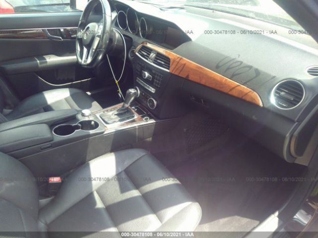 Photo 4 VIN: WDDGF8AB0EA928443 - MERCEDES-BENZ C-CLASS 