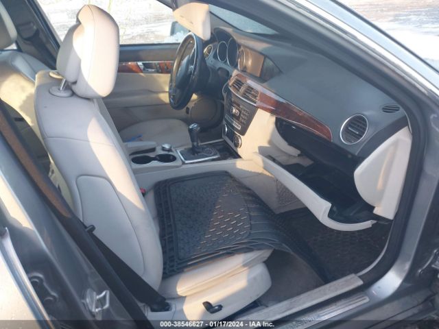 Photo 4 VIN: WDDGF8AB0EA951107 - MERCEDES-BENZ C 300 