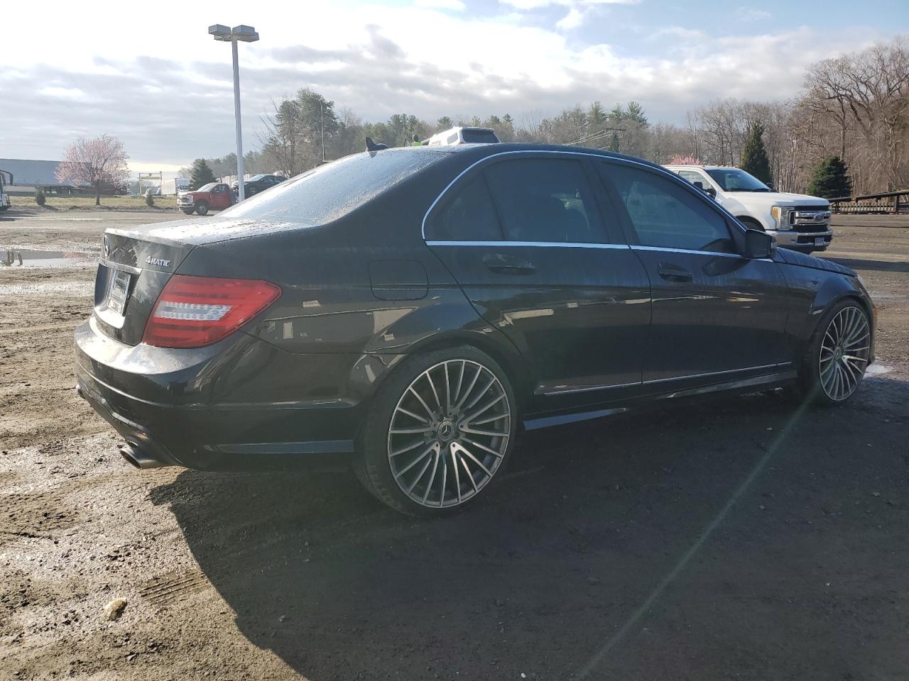 Photo 2 VIN: WDDGF8AB0ER309570 - MERCEDES-BENZ C-KLASSE 