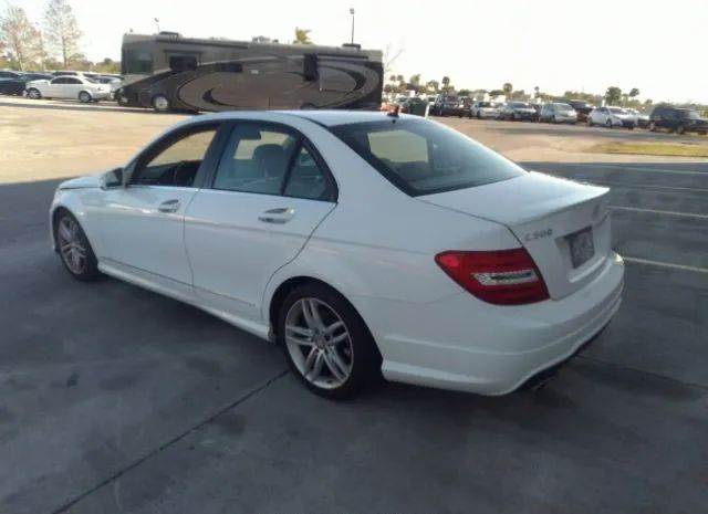 Photo 2 VIN: WDDGF8AB0ER316745 - MERCEDES-BENZ C-CLASS 