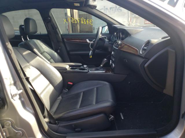 Photo 4 VIN: WDDGF8AB1DA818127 - MERCEDES-BENZ C 300 4MAT 