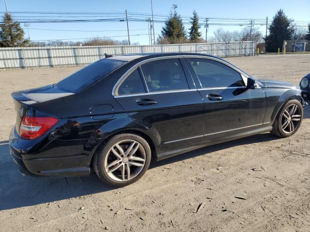 Photo 2 VIN: WDDGF8AB1DA822257 - MERCEDES-BENZ C-CLASS 