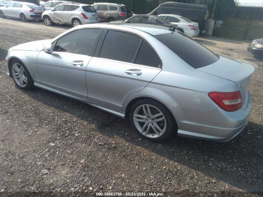 Photo 2 VIN: WDDGF8AB1DG025956 - MERCEDES-BENZ C-KLASSE 