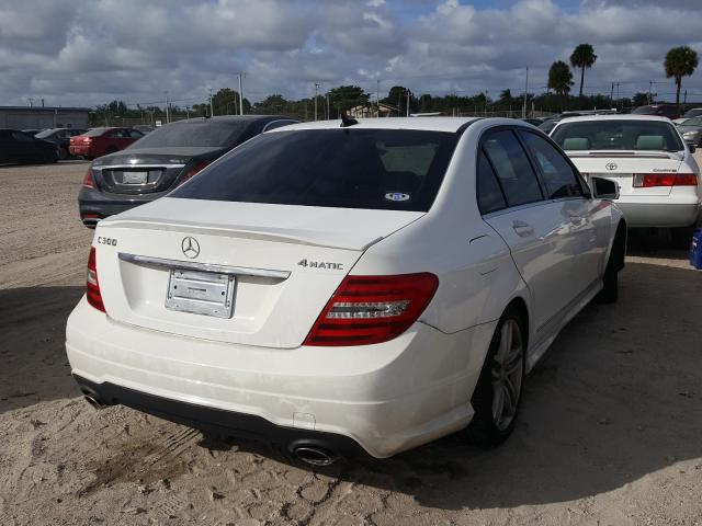 Photo 3 VIN: WDDGF8AB1DG069021 - MERCEDES-BENZ C 300 4MAT 