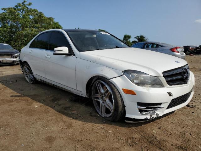 Photo 3 VIN: WDDGF8AB1DR242119 - MERCEDES-BENZ C 300 4MAT 