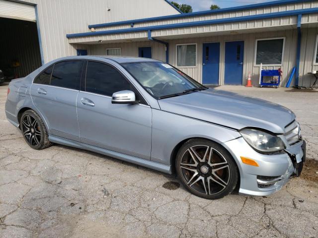 Photo 3 VIN: WDDGF8AB1DR242962 - MERCEDES-BENZ C 300 4MAT 