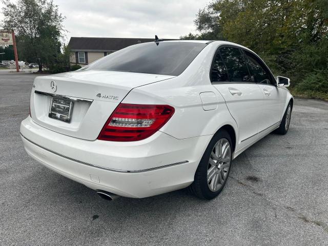 Photo 3 VIN: WDDGF8AB1DR243044 - MERCEDES-BENZ C 300 4MAT 