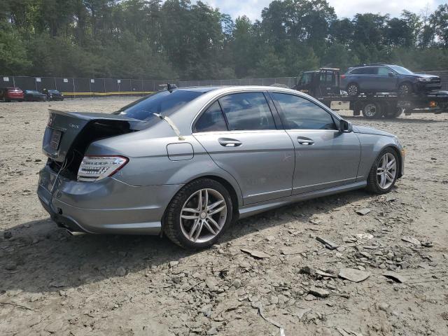 Photo 2 VIN: WDDGF8AB1DR253797 - MERCEDES-BENZ C 300 4MAT 