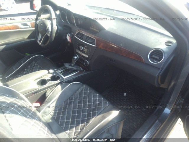 Photo 4 VIN: WDDGF8AB1DR263441 - MERCEDES-BENZ C-CLASS 