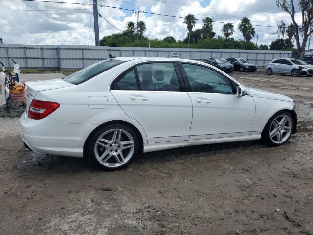 Photo 2 VIN: WDDGF8AB1DR267764 - MERCEDES-BENZ C 300 4MAT 