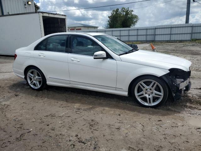 Photo 3 VIN: WDDGF8AB1DR267764 - MERCEDES-BENZ C 300 4MAT 